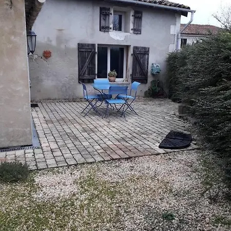 Maison Dans Hameau Calme Saint-Eugene (Charente-Maritime)